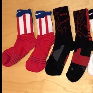 Nike Elite Versatility & Lebron Socks - Medium - 2 Pairs